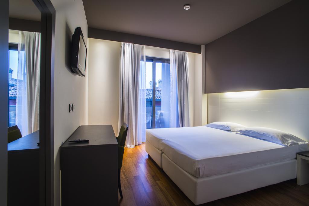 Hotel Mariet Romano di Lombardia Chambre photo