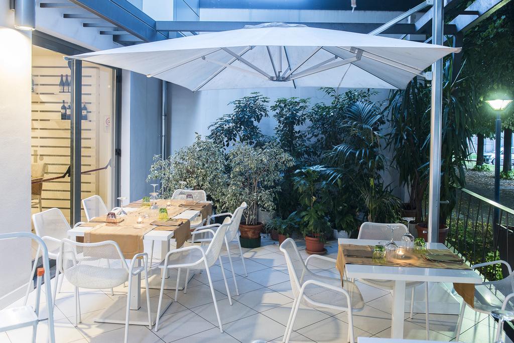 Hotel Mariet Romano di Lombardia Extérieur photo