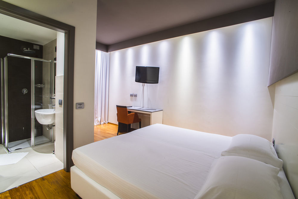 Hotel Mariet Romano di Lombardia Extérieur photo