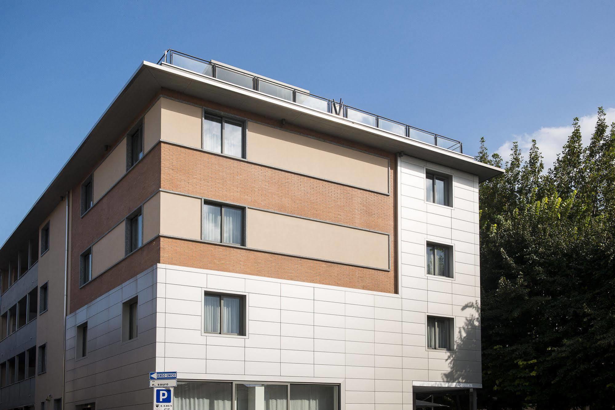 Hotel Mariet Romano di Lombardia Extérieur photo