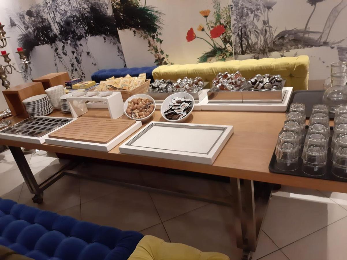 Hotel Mariet Romano di Lombardia Extérieur photo